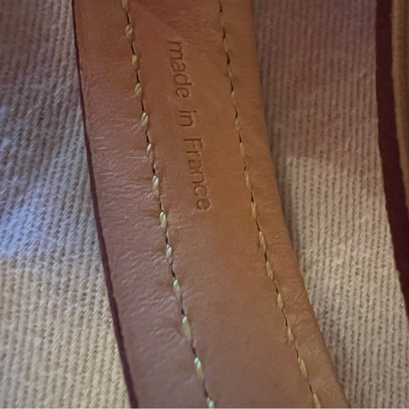 🎉Host Pick!🎉Louis Vuitton Baxter Monogram Leash - Picture 7 of 13